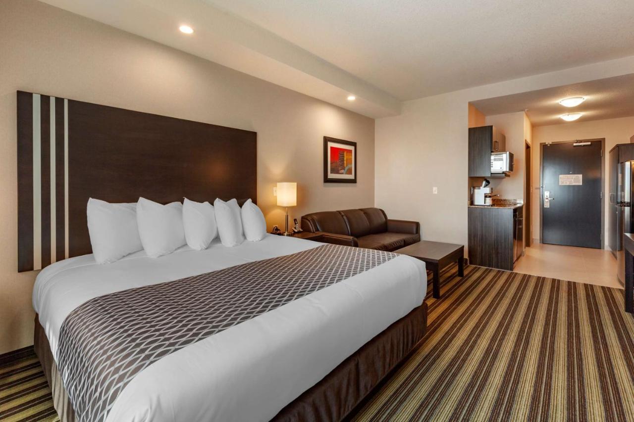 Best Western Plus Drayton Valley All Suites Exterior photo